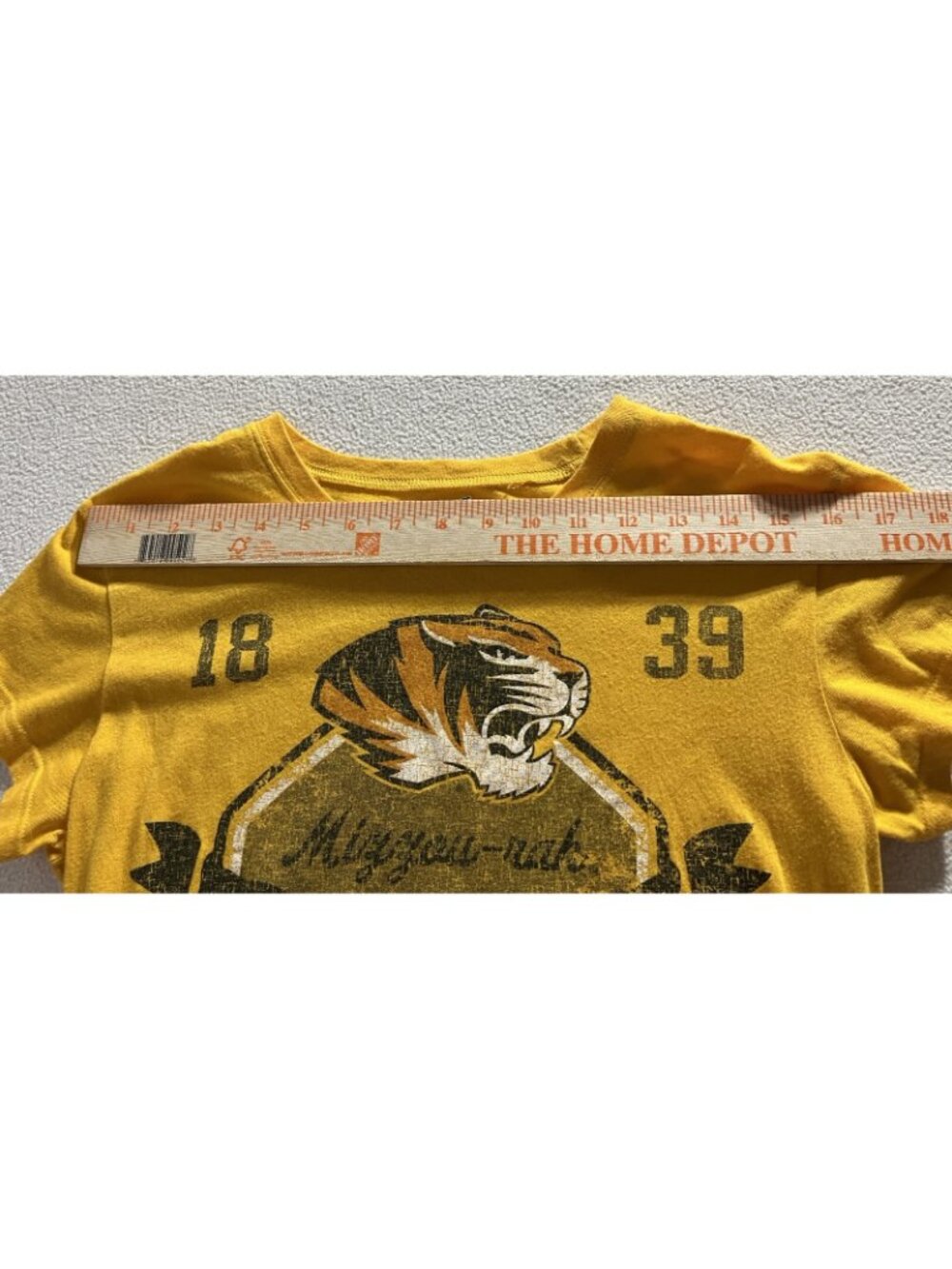 University of Missouri Mizzou-Rah Tiger yellow 1839 Women's T-shirt XL - Picture 4 of 7